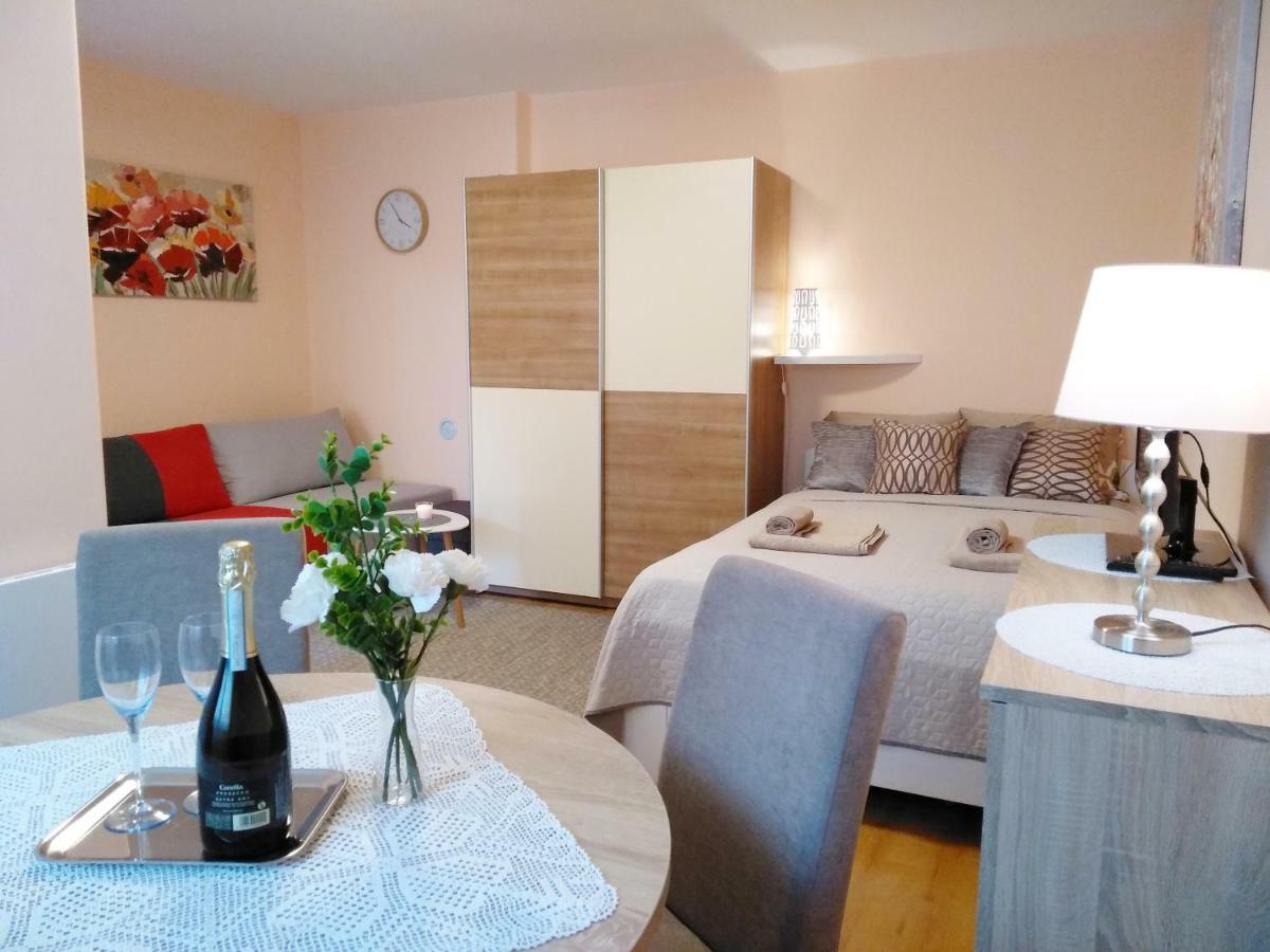 Sunray Studio Apartment Ζάγκρεμπ Εξωτερικό φωτογραφία